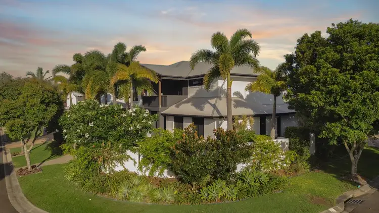 24 Cayman Place