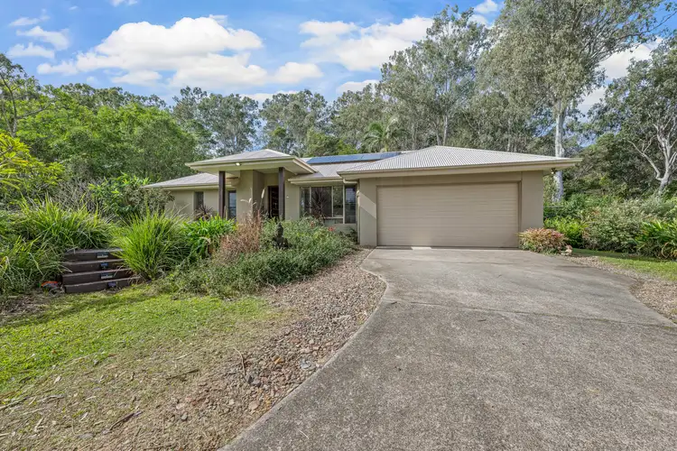 69 Whispering Gum Avenue