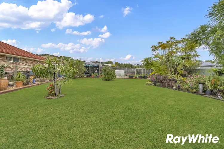34 Honeyeater Place
