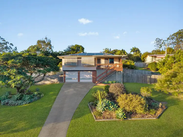 2 Lee Court