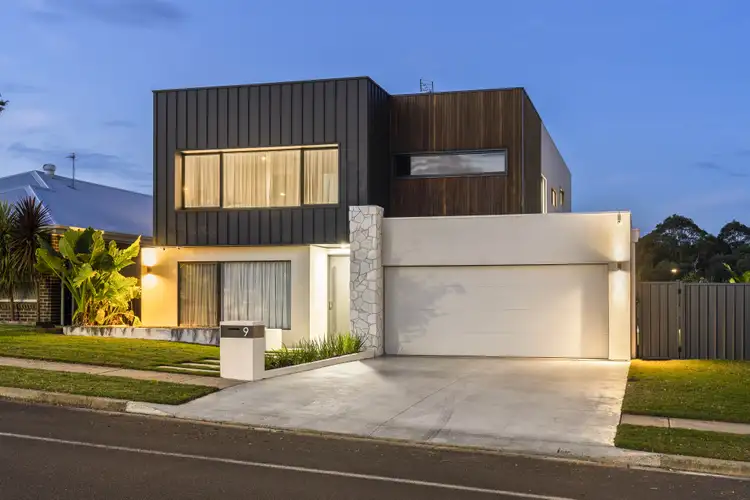 9 Soreina Drive