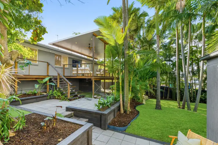 66 Falconer Street