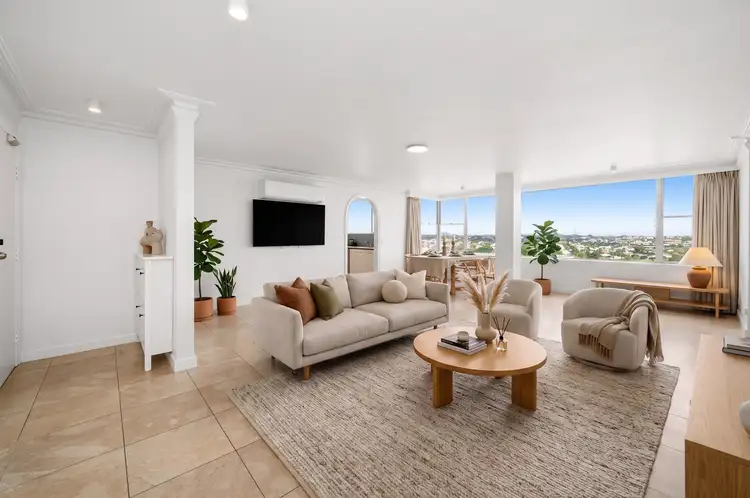16 Mullens Street