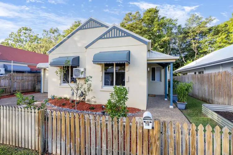 78 Regatta Crescent