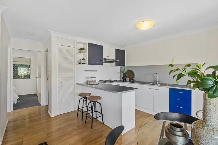 15 Waverley Street