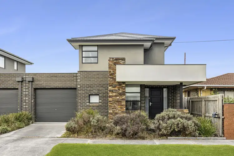15 Morona Avenue
