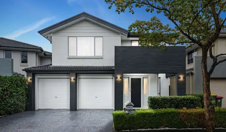 8 Regency Drive