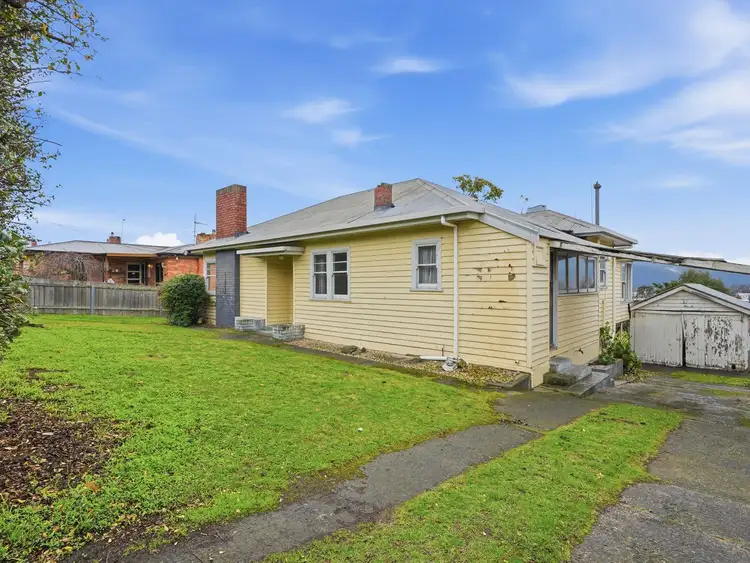 24 Barnett Avenue