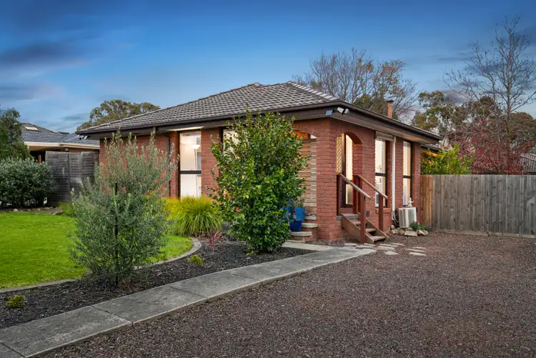 10 Lumeah Crescent