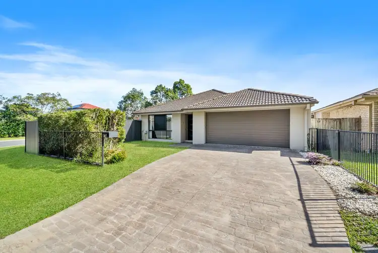 18 Strowe Place