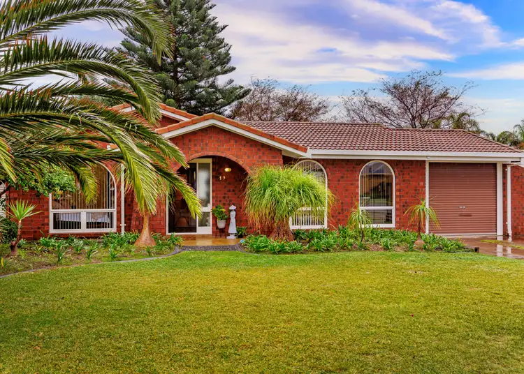 19 Lysander Crescent