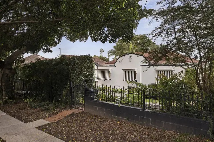 13 Glenlyon Drive