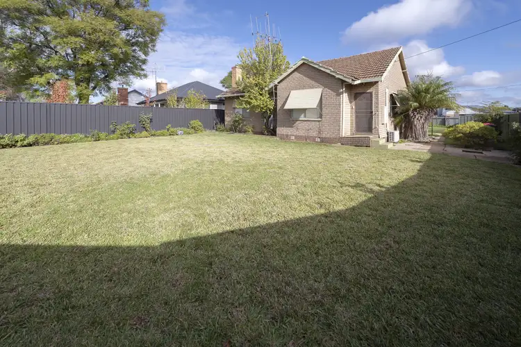 154 Stradbroke Avenue