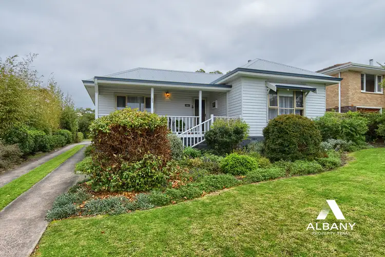 25 McLeod Street