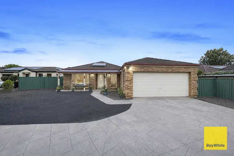 9 Forsyth Close