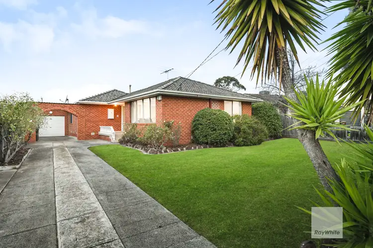 5 Chisholm Close