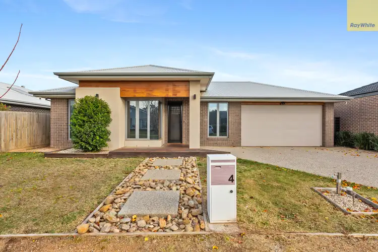 4 Hartog Grove
