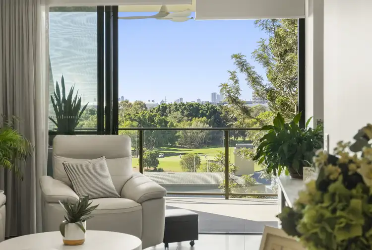 601 Glades Drive