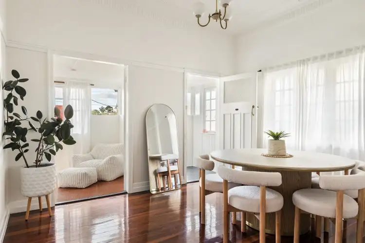14 Mitchell Street