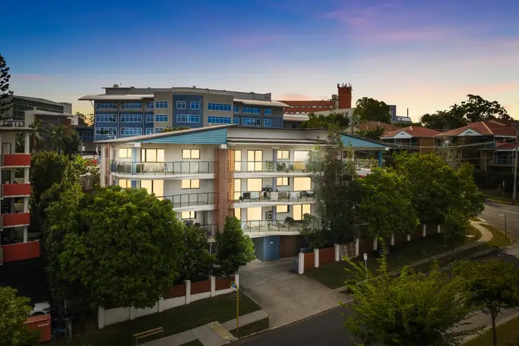 20 Rainey Street
