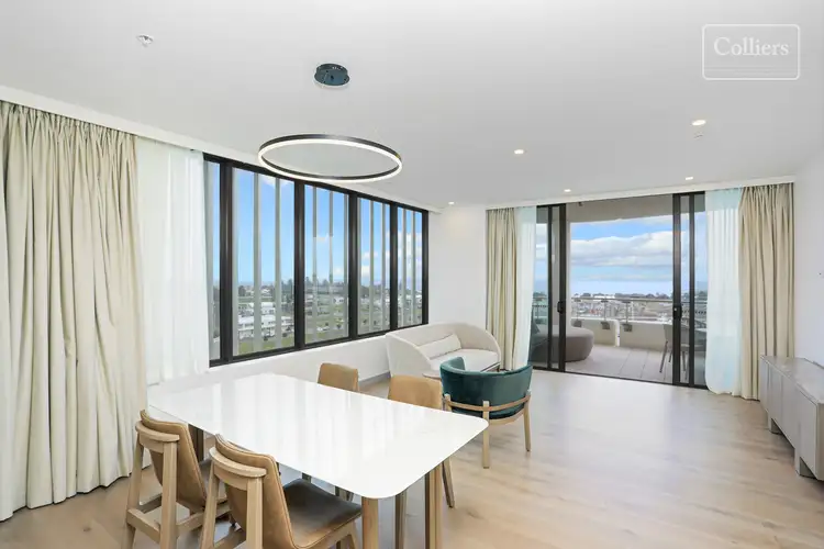 10 The Waterfront Promenade