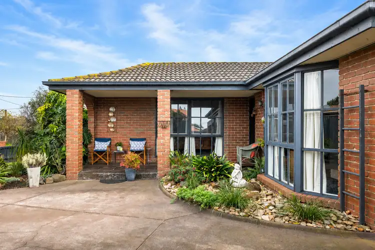 10 Petrel Court