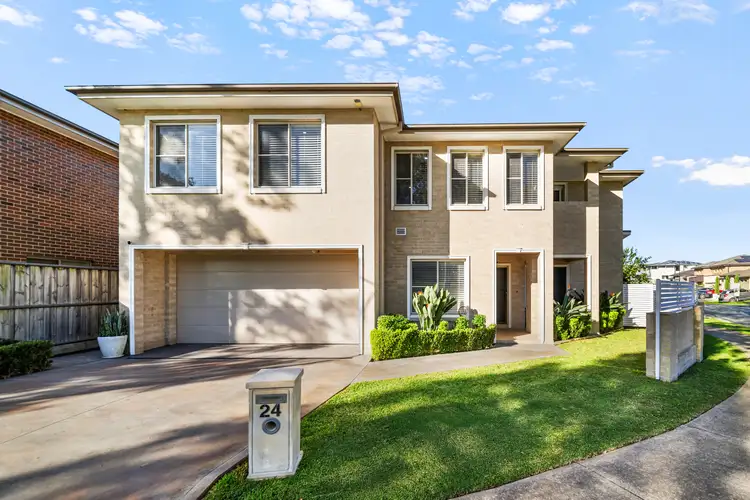 24 Dobroyd Drive