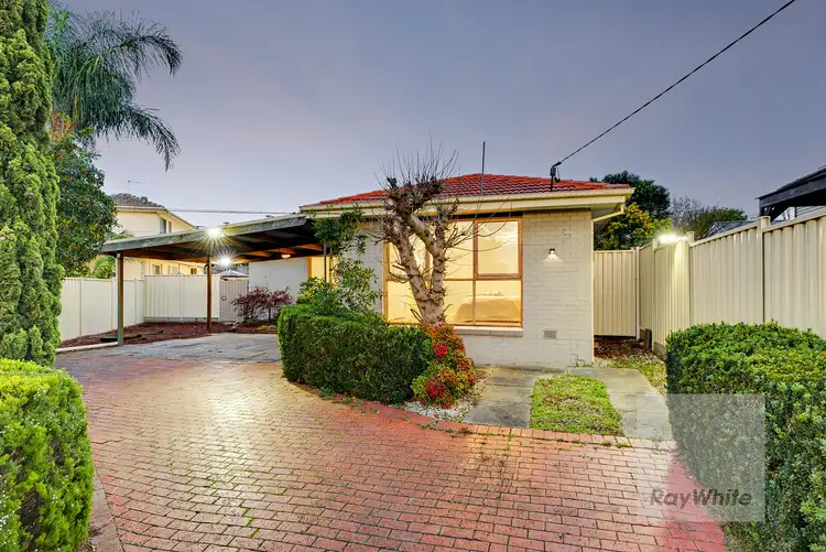 6 Hayden Court