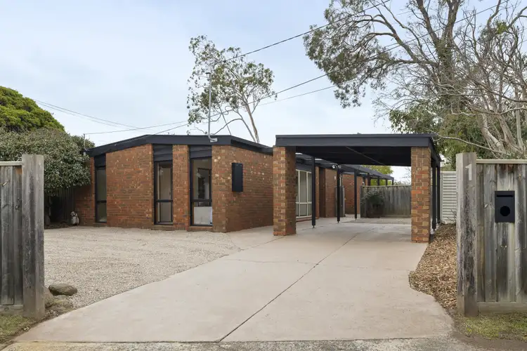 1 Oakhurst Court
