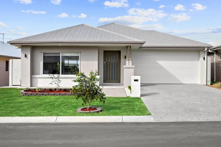 16 Samson Crescent
