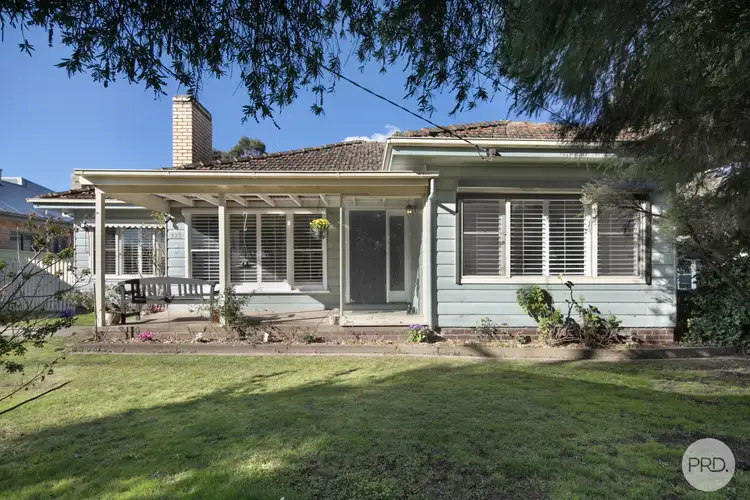 325 Albert Street