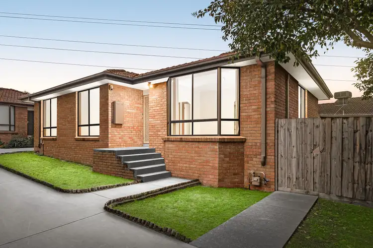 53 Schneider Crescent