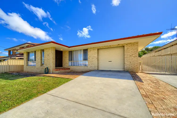 35 Green Island Crescent