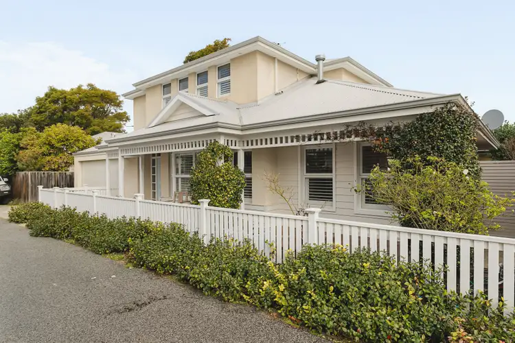 2A Hobart Street