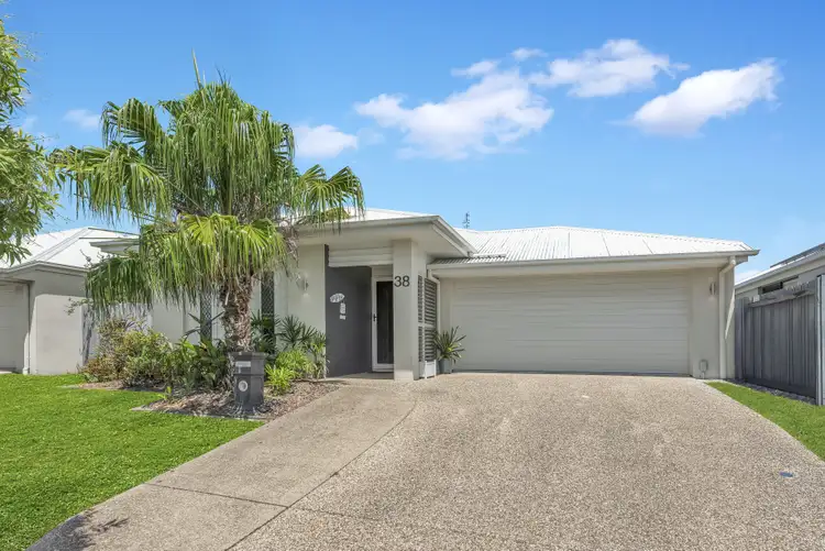 38 Lamatia Drive