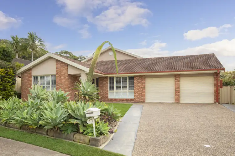 4 Parkwood Close