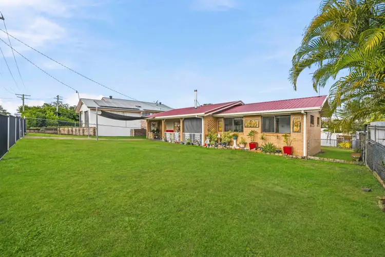 2 Camphor Laurel Court