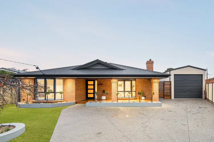 6 Clover Court
