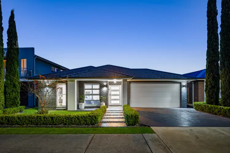 17 Radisich Loop