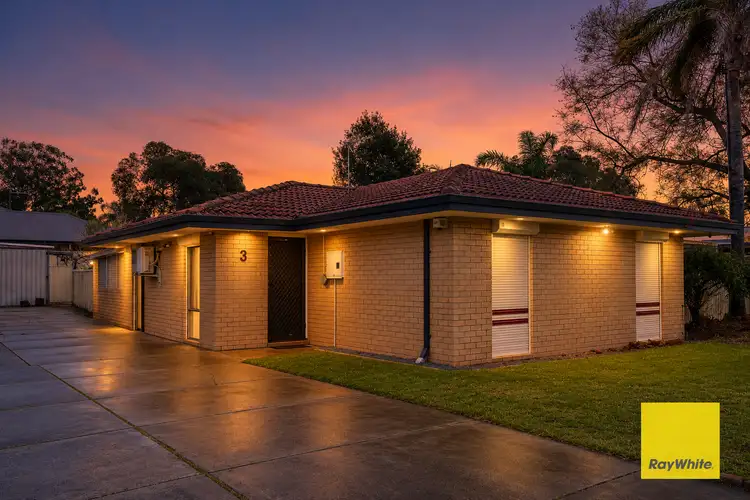 3 Golders Way