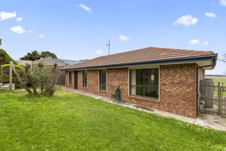 25 Rokewood Crescent