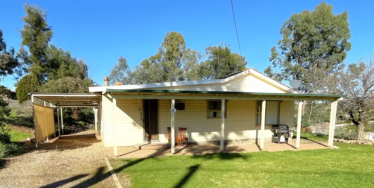 28 Parkes Street