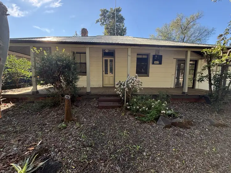 107 Railway Road