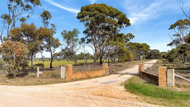 499B Williams Road