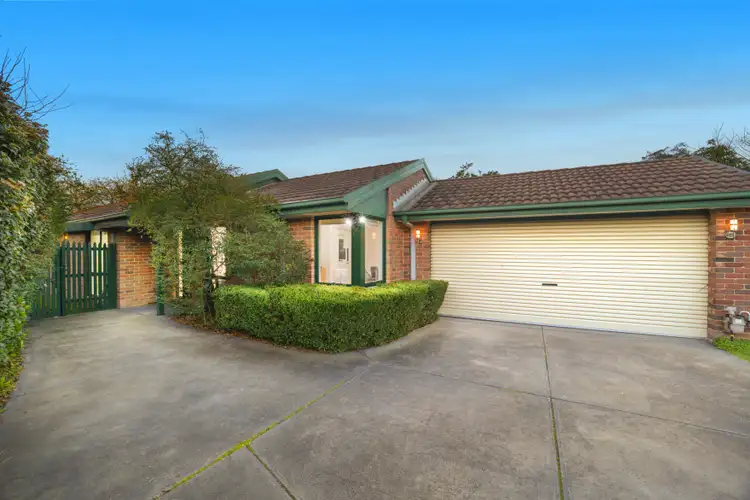 14 Vista Crescent