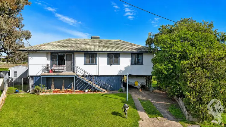 7 Blanche Peadon Drive