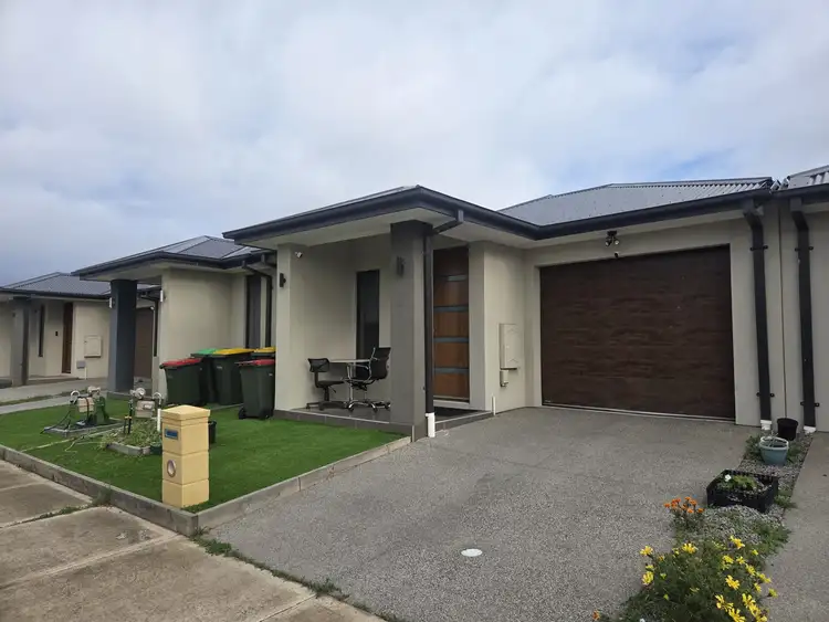6 PHELPS STREET