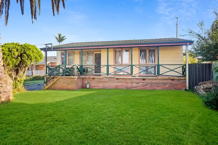 14 Chisholm Street