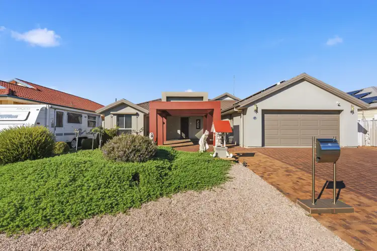 20 Abbott Drive