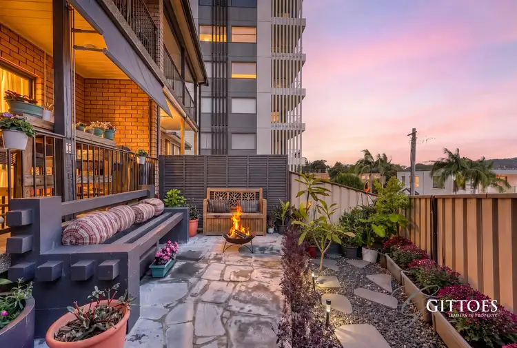 12/15 Lynn Avenue